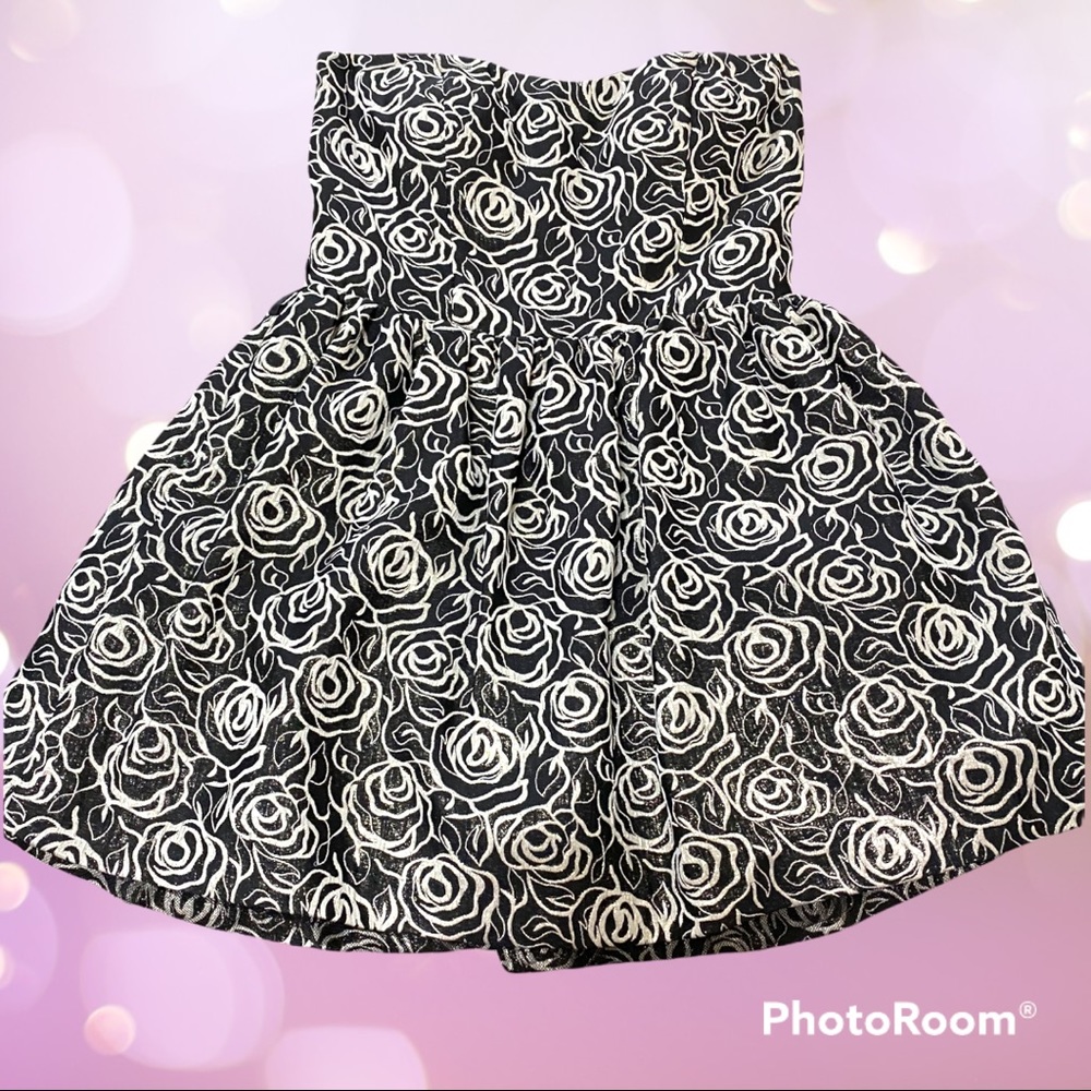 Black and gold rose glitter ✨ strapless dress - Picture 2 of 15